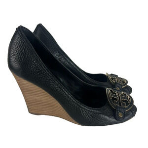 Tory Burch Wedge Pumps Women's Size 9 M Black Gold Leather Logo Peep Toe Wood